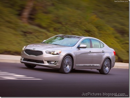 Kia-Cadenza_2014_800x600_wallpaper_04