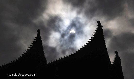 The full eclipse lasted 6 minutes and 39 seconds, and recorded as a long over the last century