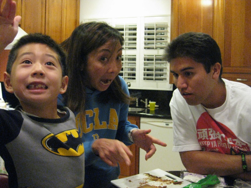 [gingerbread_house5%255B3%255D.jpg]