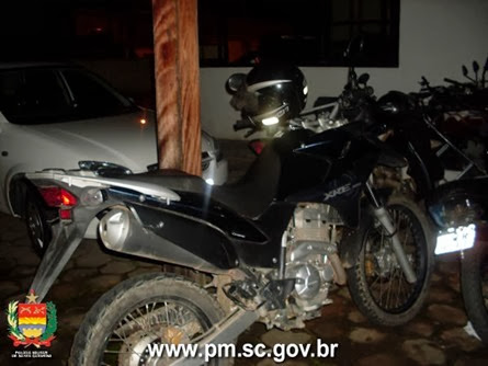 PM prende homem com motocicleta furtada em Blumenau