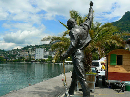 Weekend in Montreux: statue of Freddie Mercury