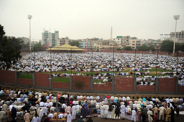 مظاهر عيد الفطر المبارك لعام 2013  فى العالم 