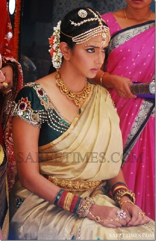 Lakshmi_Prasanna_Saree (1) Lakshmi_Prasanna_Saree (1)