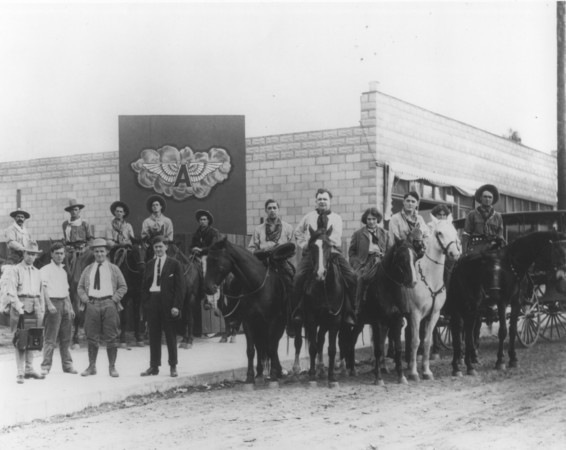 [dwan%2520cowboy%255B3%255D.jpg]