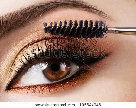 [stock-photo-woman-applying-mascara-on-her-eyelashes-105544043%255B3%255D.jpg]