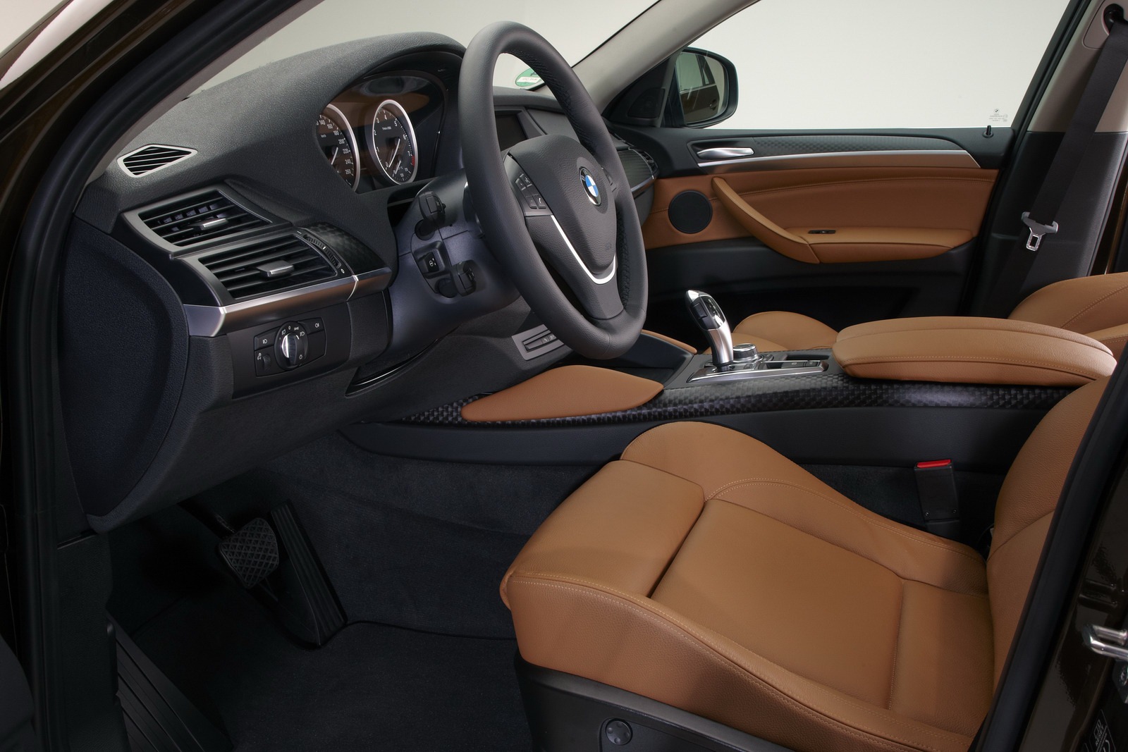 [2013-BMW-X6-Facelift-7%255B2%255D.jpg]