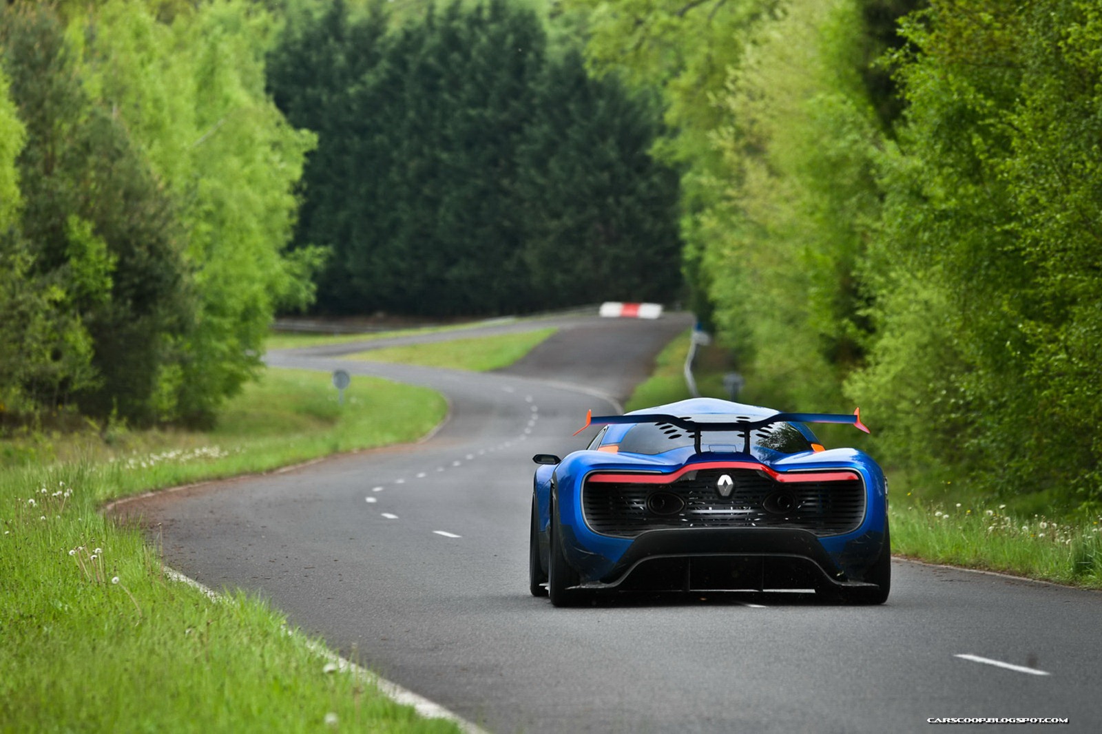 [Renault-Alpine-A11-50-Concept-41CSP%255B2%255D.jpg]