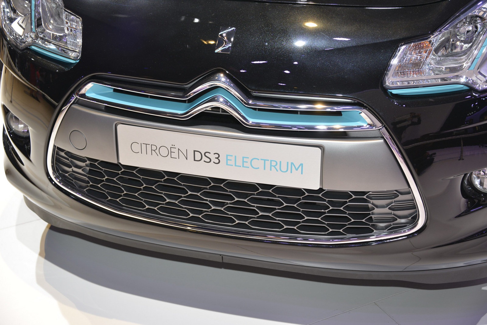 [Citroen-DS3-Electrum-2%255B3%255D.jpg]