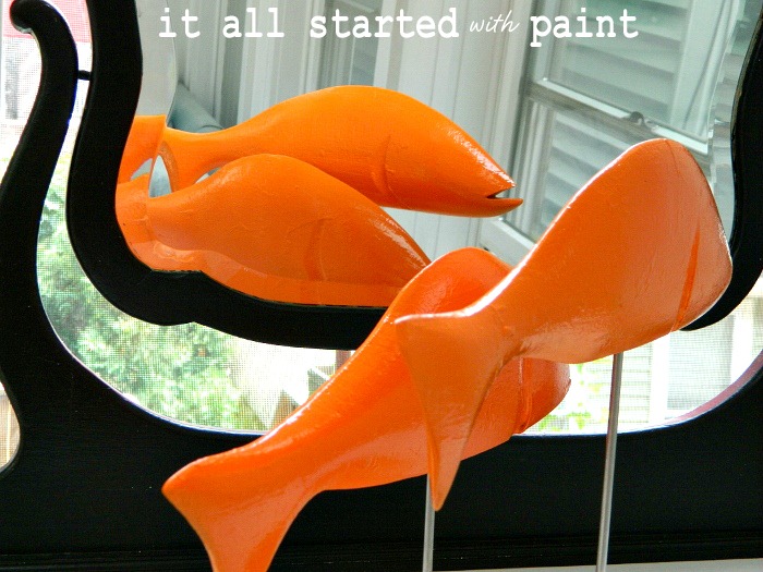 [fish_on_sticks_painted_wooden3.jpg]