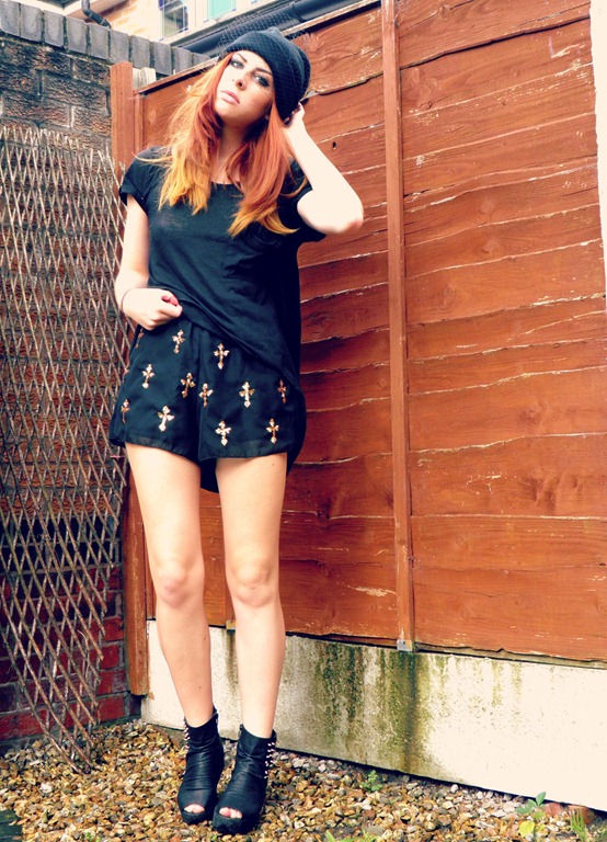 [romwe-wildfox-sequin-dross-shorts6.jpg]