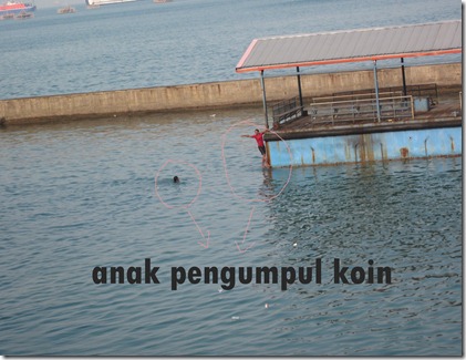 anak pengumpul koin anak pengumpul koin