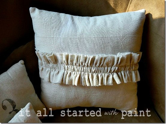 drop cloth ruffled pillow final 5