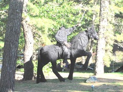 11.2011 Wellfleet Halloween yard 16 headless horseman 2