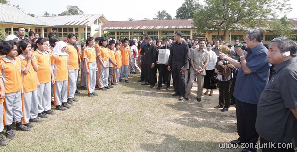 foto keseharian Presiden Indonesia Susilo Bambang Yudhoyono (34) foto keseharian Presiden Indonesia Susilo Bambang Yudhoyono (34)