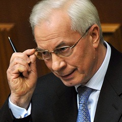 azarov_i_ochki