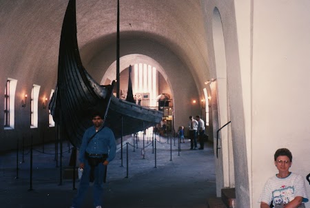 Muzeul Barcii Vikinge Obiective turistice Oslo: Muzeul Barcii Vikinge