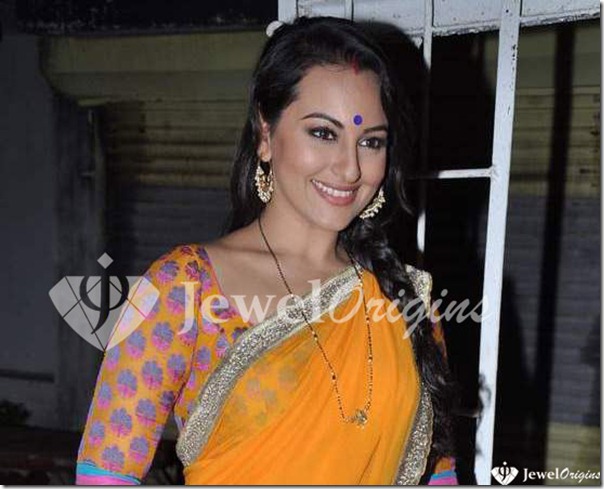 Sonakshi_Sinha_Gold_Earrings