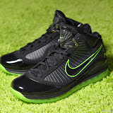 NikeAirMaxLeBronVIIShowcase Nike Air Max LeBron VII
