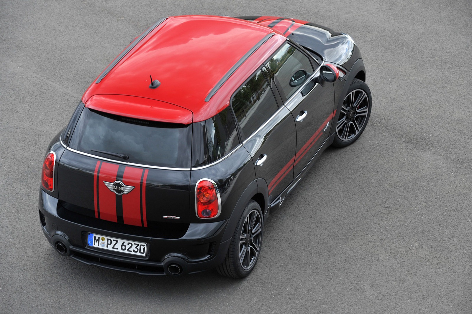 [2013-Mini-Countryman-JCW-29%255B2%255D.jpg]