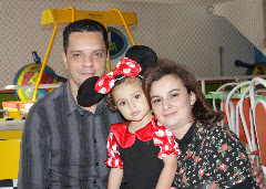 Fotos do evento Júlia - 3 anos. Foto numero 013. Fotografia (fotografias) de Adriana Pimenta Produções, que faz foto e vídeo de casamentos, aniversários e eventos em geral, bem como fotoprodutos, fotolivros e álbuns diagramados. Atua em São Paulo. fotos de casamento sao paulo sp para fotografia são fotografos casamentos festa infantil crianças aniversario fotoprodutos filmagem cidade digital vídeos aniversário fotojornalismo