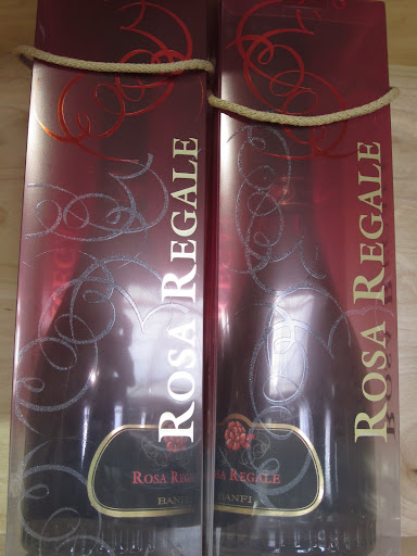 For $15.99 you can buy Banfi Rosa Regale, a dry sparkling rose from Italy, with lots of strawberry and raspberry flavor balanced by a bite of acidity.