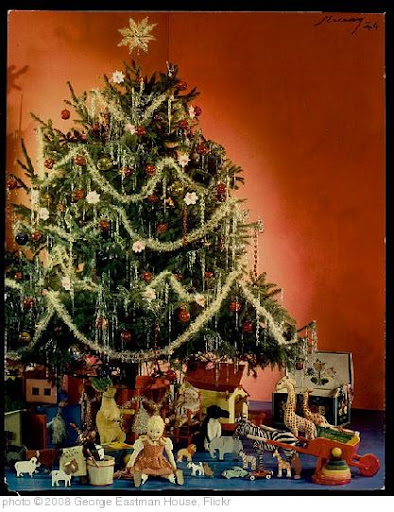'MCCALL HOMEMAKING COVER, XMAS TREE' photo (c) 2008, George Eastman House - license: http://www.flickr.com/commons/usage/