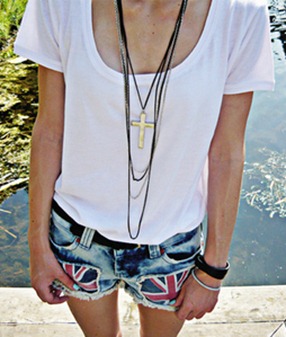 cross-fashion-necklace-romina-shorts-thin-Favim.com-46088