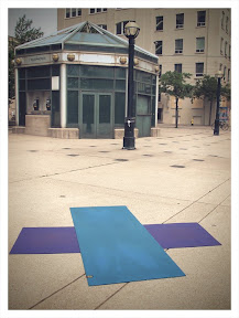Meet here - Toronto - G20 Meet here - Toronto - G20