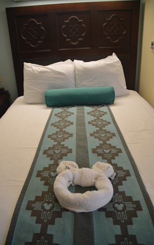 Convention 2013_bed-mickey towel DSC_2443 Convention 2013_bed-mickey towel DSC_2443