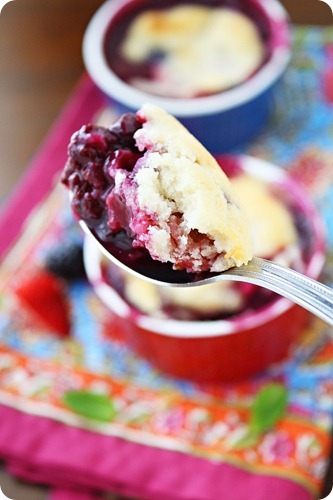 Mixed Berry Cobbler – Mini cobblers with fresh strawberries, raspberries and blackberries! Best served warm with vanilla ice cream! | thecomfortofcooking.com