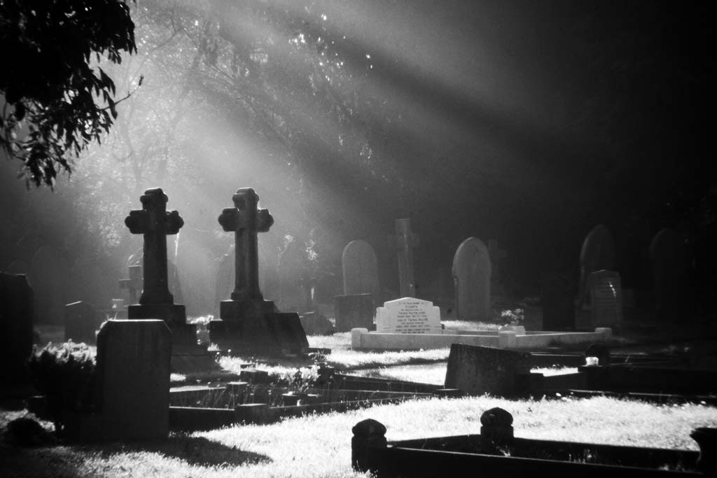 [The-Graveyard-8%255B4%255D.jpg]