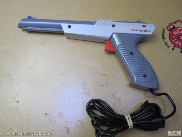 nintendo-zapper-laser-desbaratinando (1) nintendo-zapper-laser-desbaratinando (1)