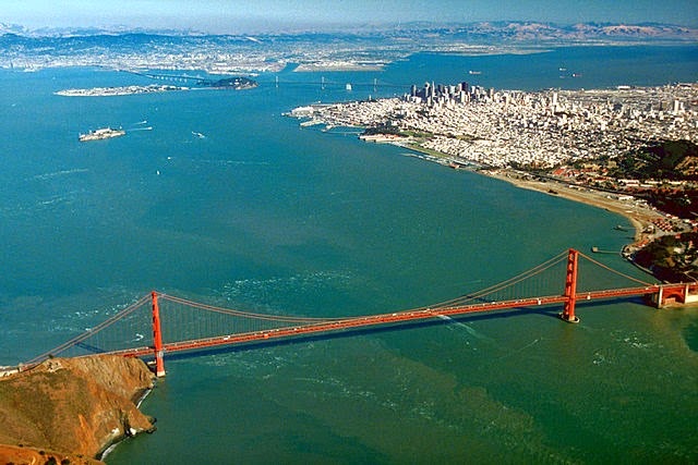 [640px-San_Francisco_Bay_aerial_view3.jpg]