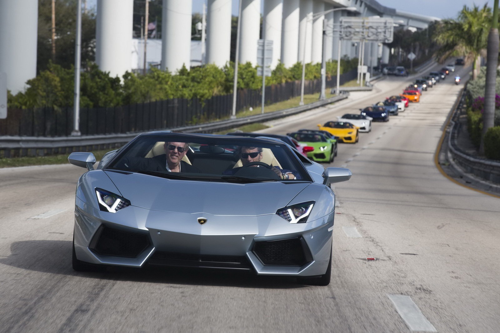[Lamborghini-Aventador-Roadster-Miami-Launch-3%255B4%255D%255B3%255D.jpg]