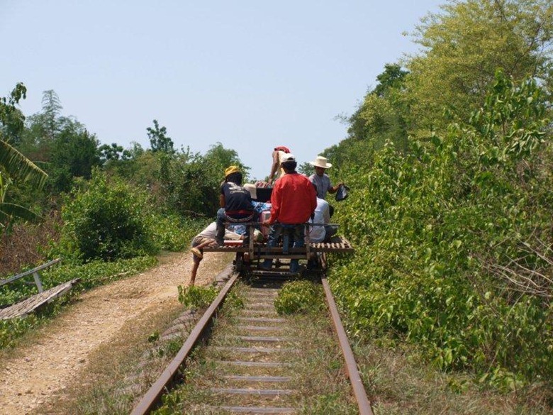 bamboo-trains16