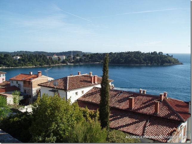 31-Rovinj.Panorámica del mar desde la old town-P4260115