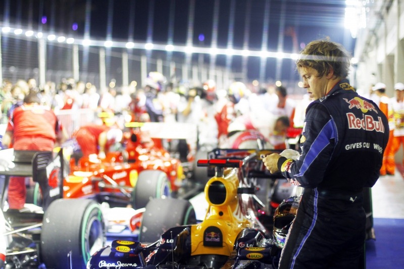 [Vettel_at_ParcFerme_LAT_Photographic%255B4%255D.jpg]