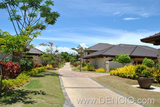 Crimson Resort and Spa Mactan Cebu Rooms 105