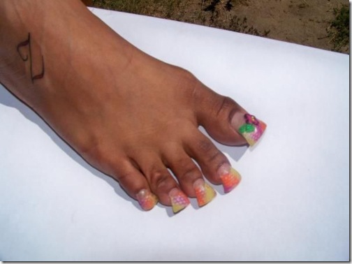 duck-feet-nails-3