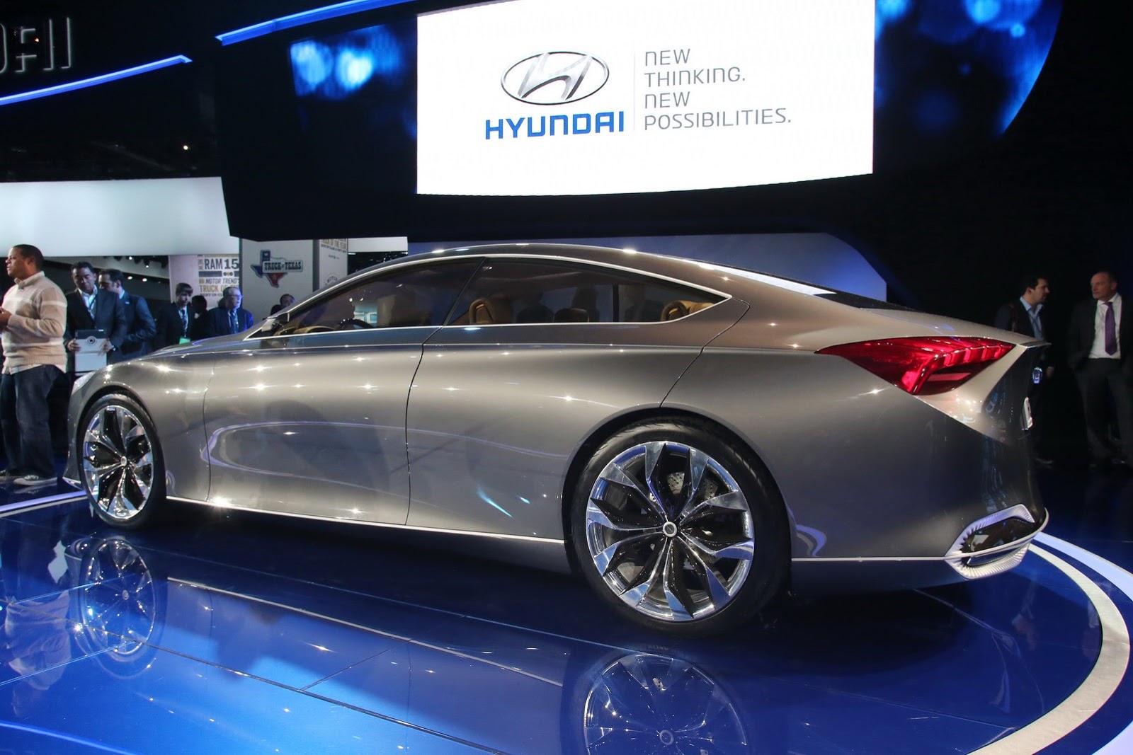 [Hyundai-HCD-Genesis-Concept-b7%255B2%255D.jpg]