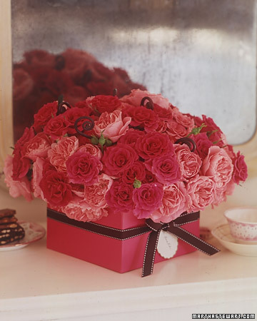 Roses in a Ribbon Box. (marthastewart.com)