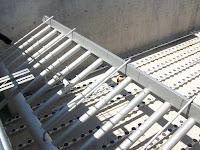 Splitter tank skimmer