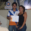 Pedro Lizarzaburu entregó los diplomas a los asistentes al taller de capacitación en Naranjal.JPG
