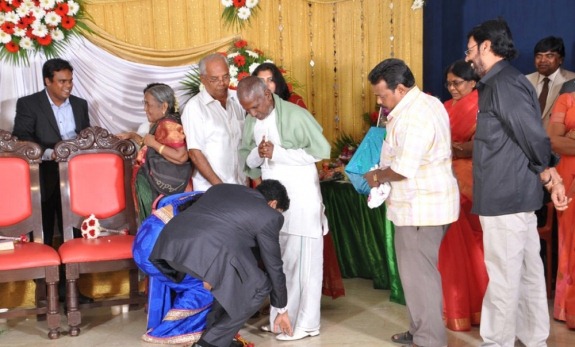 [m-ramanathan-daughter-wedding-reception-image%255B2%255D.jpg]