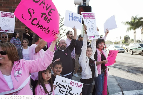 'Stand Up for Schools Fullerton Protest 6' photo (c) 2009, Travis - license: http://creativecommons.org/licenses/by/2.0/