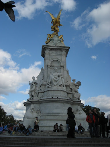 It has a large statue of Queen