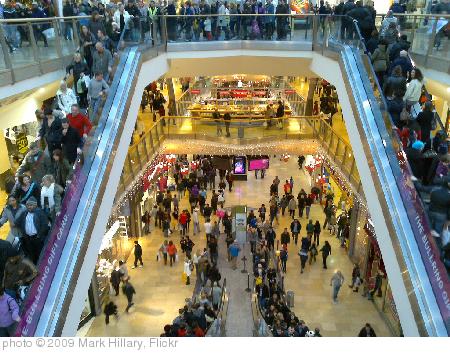 'Christmas shoppers in the Bullring' photo (c) 2009, Mark Hillary - license: http://creativecommons.org/licenses/by/2.0/