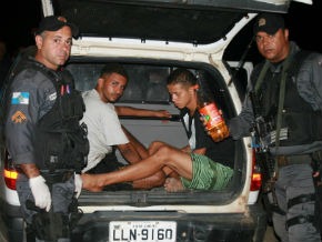 [Rog%25C3%25A9rio%2520dos%2520Santos%2520Alves%2520da%2520Silva%2520e%2520Thiago%2520Morais%255B2%255D.jpg]