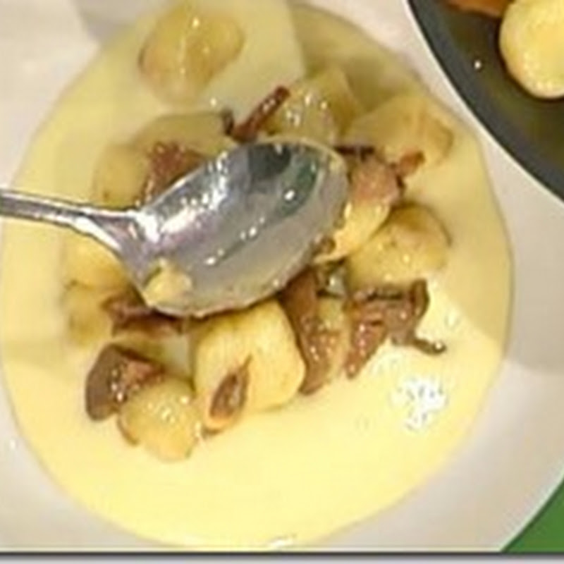 Gnocchi al formai de mut con porcini secchi