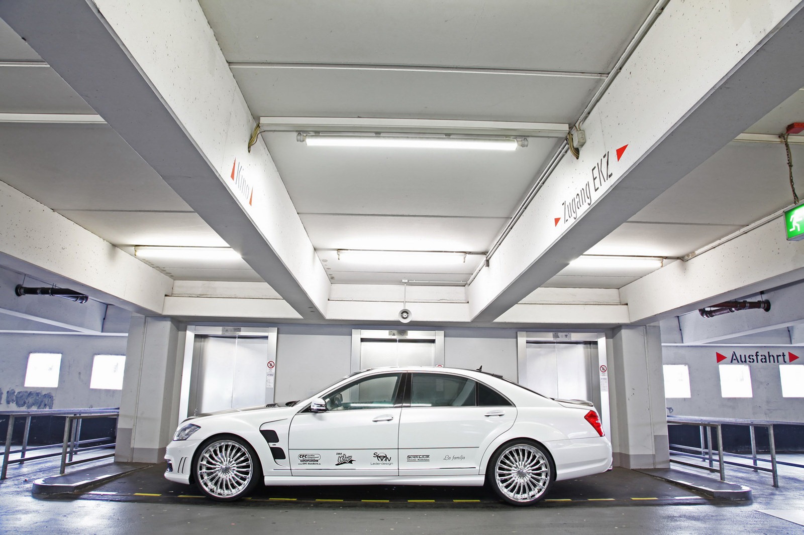 [Design-World-S-Clas-Mercedes-3%255B2%255D.jpg]